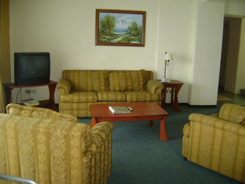 Hotel La Riviera De Atitlan Panajachel Eksteriør billede